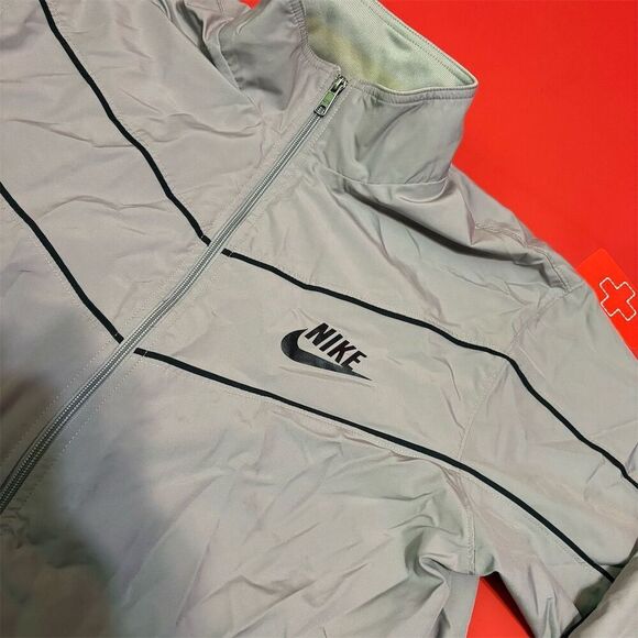 Nike Men's  Jacket Size L Gray Lightweight - Picture 2 of 13